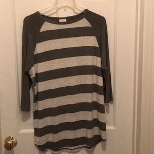 Lularoe striped 3/4 sleeve long tee